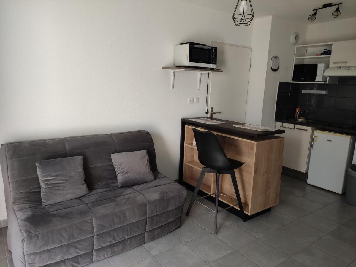 Appartement Superbe En Rez-de-jardin à *